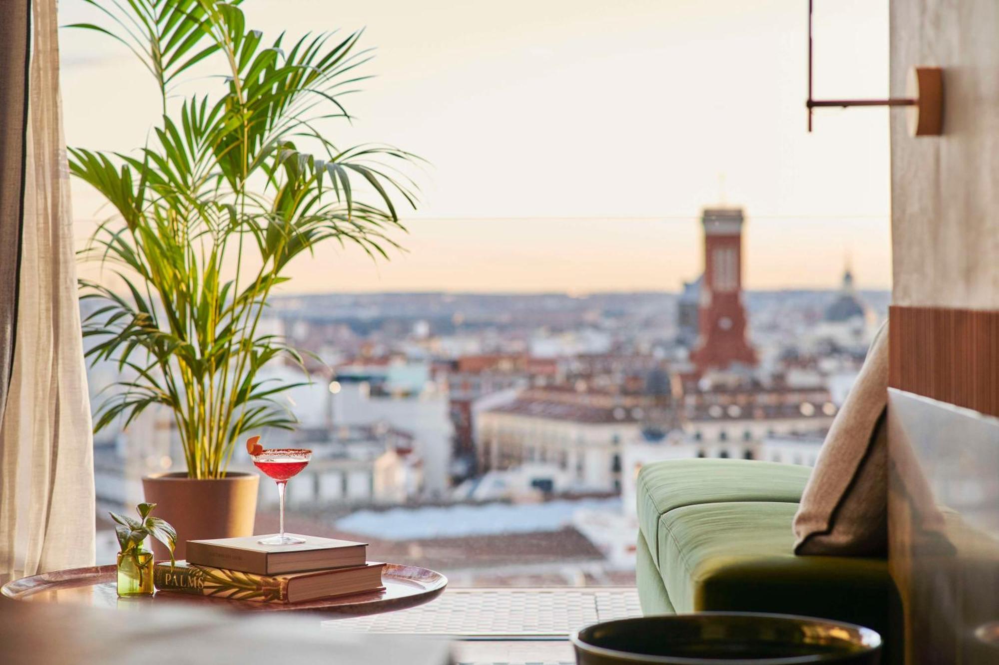 Thompson Madrid, By Hyatt Hotel Bagian luar foto